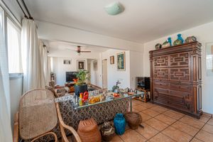 Image 3 - 919608