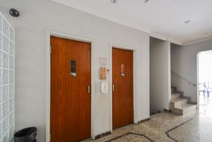 Image 30 - 919616