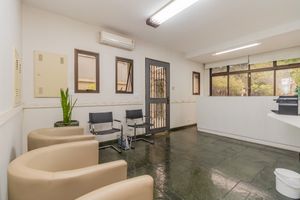 Image 3 - 919626
