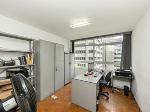Image 6 - 919645