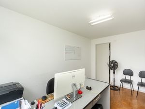 Image 7 - 919645