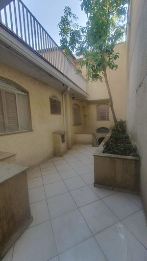 Image 8 - 919659