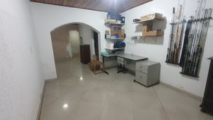 Image 9 - 919659