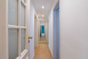 Image 21 - 919662