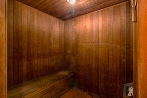 Image 24 - 919663
