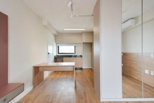 Image 6 - 919664