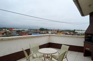 Image 5 - 919667