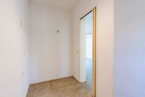 Image 24 - 919668
