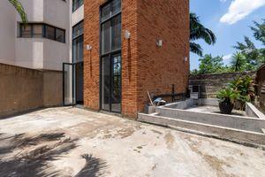 Image 33 - 919668