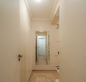 Image 21 - 919674