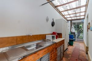 Image 18 - 919679