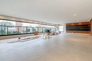Image 4 - 919684