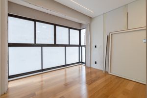 Image 11 - 919684
