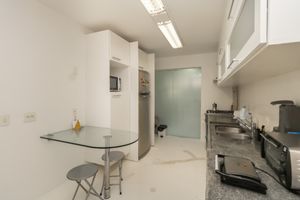Image 21 - 919697