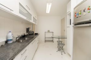 Image 23 - 919697