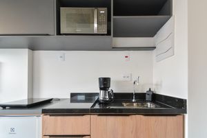 Image 12 - 919700