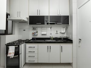 Image 24 - 919706