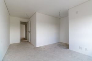 Image 24 - 919711