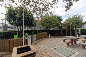 Image 21 - 919722