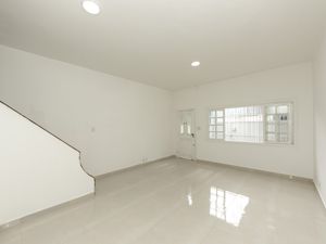 Image 3 - 919726