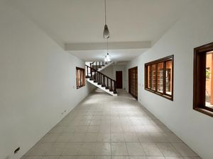 Image 32 - 919743