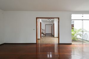 Image 4 - 919751