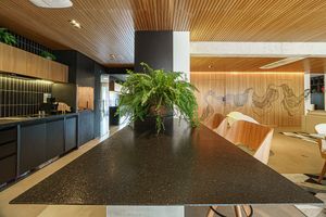 Image 22 - 919755