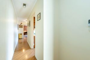 Image 26 - 919758