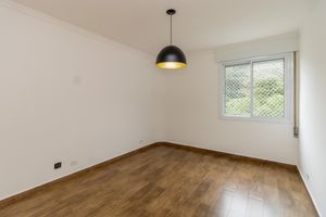 Image 12 - 919773