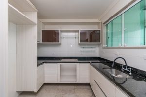 Image 21 - 919773