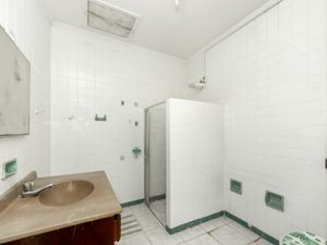 Image 29 - 919774