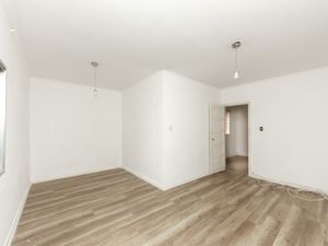 Image 13 - 919774