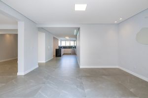 Image 31 - 919782