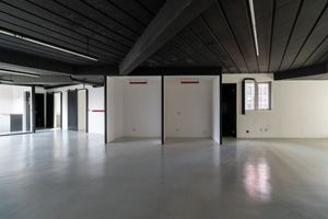 Image 12 - 919796