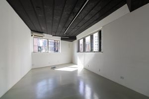 Image 24 - 919796