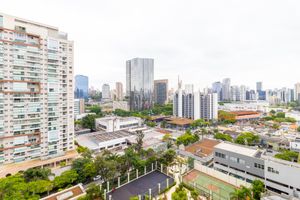 Image 9 - 919802