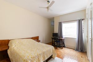 Image 14 - 919803