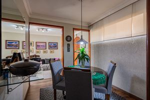 Image 21 - 919807