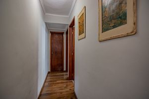 Image 23 - 919807