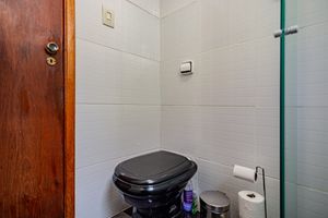 Image 37 - 919807