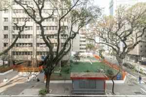 Image 30 - 919808