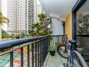 Image 18 - 919809