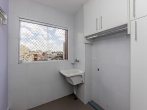 Image 12 - 919811