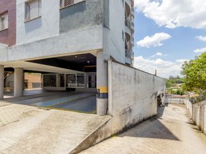 Image 35 - 919811