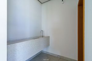 Image 49 - 919822