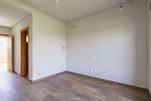 Image 38 - 919822