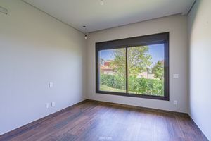 Image 39 - 919822