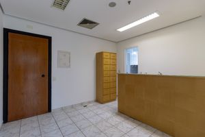 Image 1 - 919831