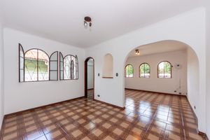 Image 4 - 919849