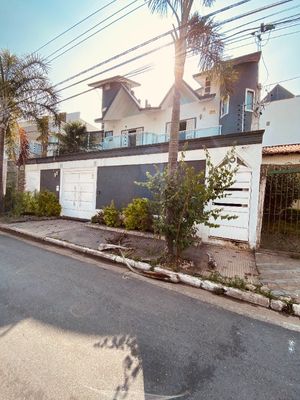 Image 19 - 919850